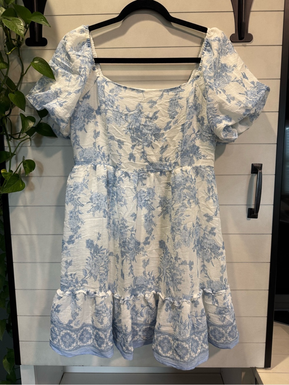 Blu Pepper White and Light Blue Floral Puff-Sleeve Mini Dress